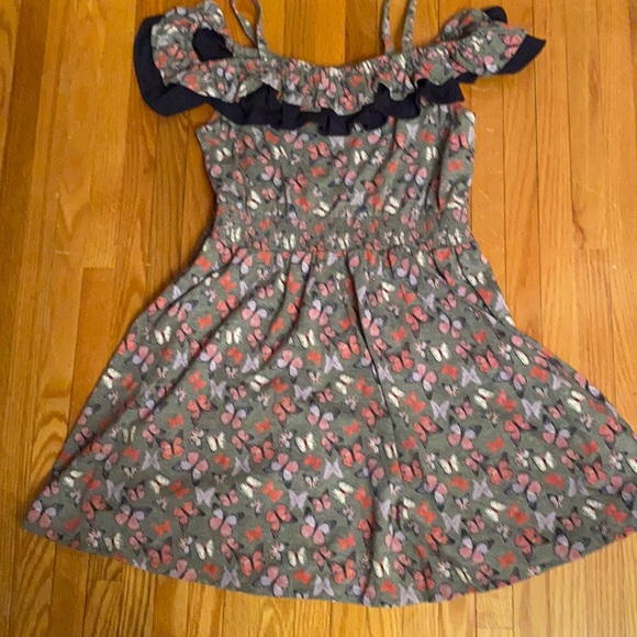 Dress - Picture 1 of 3